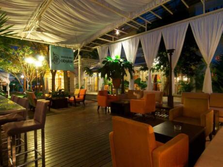 Beach Blanket Babylon is a beautiful seaside resto-bar that's perfect for a romantic cocktail at sunset in Penang