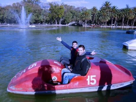 A boat ride in the Independence Park - gay guide to Rosario