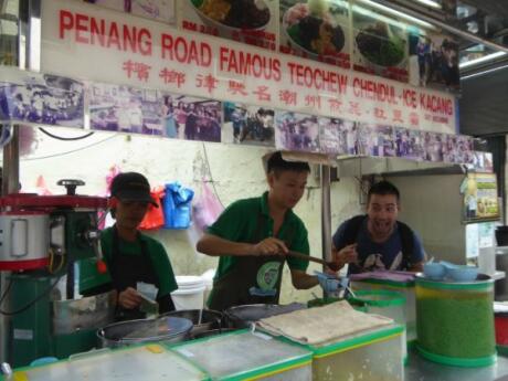 The famous Road Chendul stall in Penang, near Campbell House