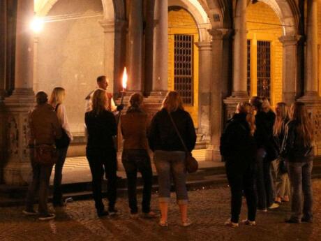 For a touch of the macabre you can join a nighttime ghost tour of Cologne