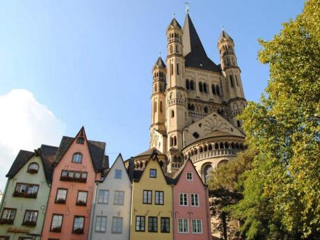 The second-most-famous sight in Cologne is probably the Gross St Martin Church towering above colourful buildings