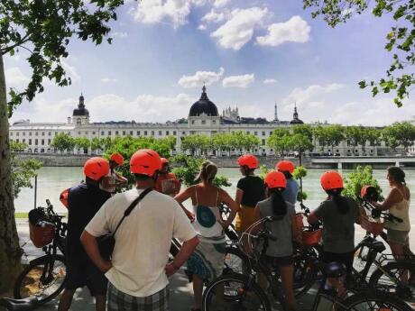 Going on an e-bike tour is a way and healthy way to see all the sights in Lyon