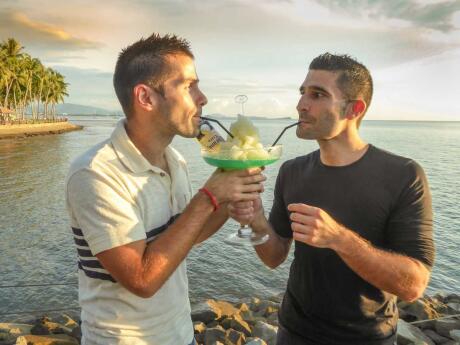 Stefan and Seb enjoying a romantic Beergarita at the Sunset Bar of the Shangri-La Aru Tanjung in Kota Kinabalu