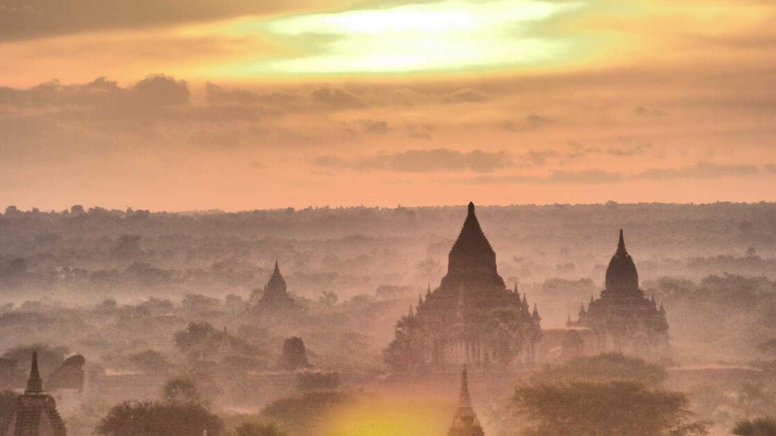 The 5 best spots to watch the sunset and sunrise in Bagan